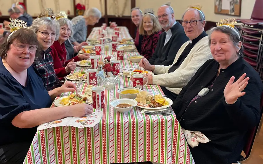 People enjoying lunch